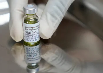 New HIV Drug Clears First Human Trial, Shows Strong Antiviral Results