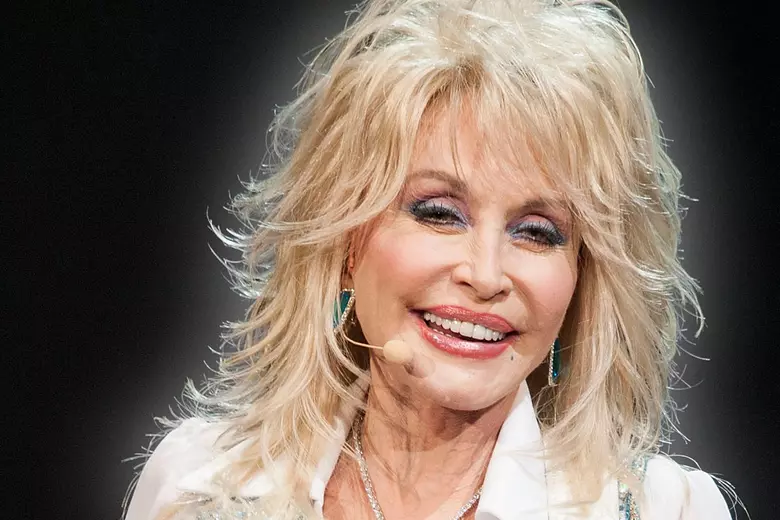 Dolly Parton Dies at 80 After Brief Battle With Cancer