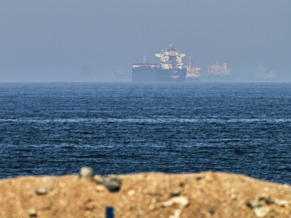 Oil Prices Drop Nearly 5% After Trump Delays Iran Strike