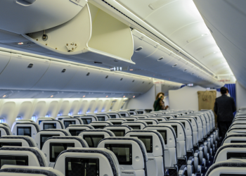 Two South Korean Priests Fined 1 Million Won Each for In-Flight Sermon