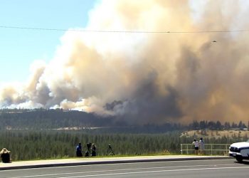 Fast-Moving Wildfires Force Thousands to Flee Washington State