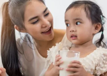 Can Babies Drink UHT Milk? Here's the Right Age, According to Experts