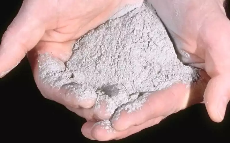 Anak Krakatau Ash Can Harm Lungs, Eyes and Skin