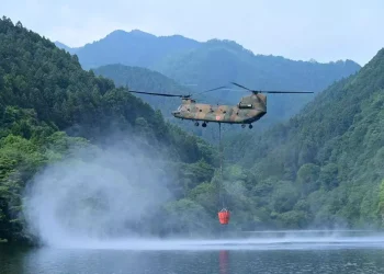 Japan’s Three Chinook Helicopters Yet to Fight Fires in West Kalimantan