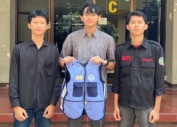 Brawijaya Students Develop AI-Powered Vest to Detect Stress in Children With Autism