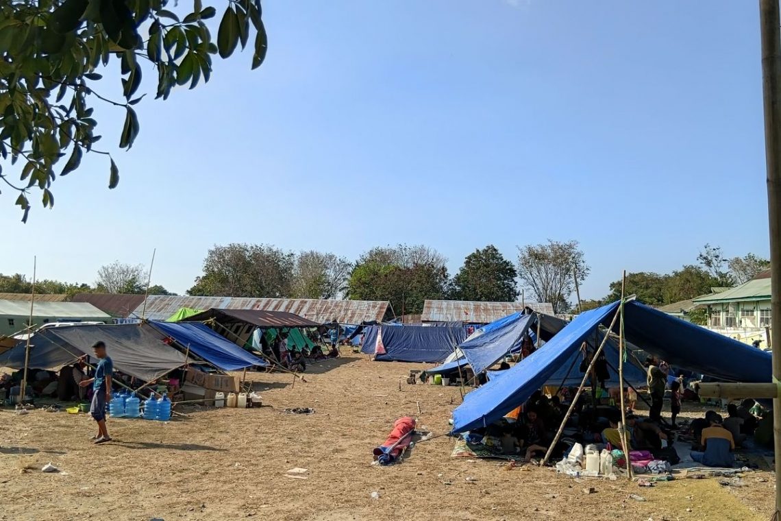 Evacuation post in Reo, Reok District, Manggarai Regency (KOMPAS.com/APOLONIA INERU BAHALI)