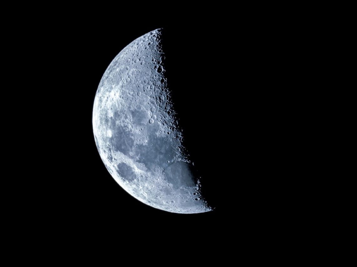 Moon Slowly Moves Away From Earth, One Day Could Last 25 Hours