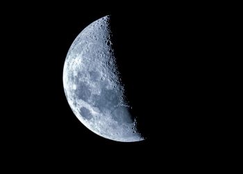 Moon Slowly Moves Away From Earth, One Day Could Last 25 Hours