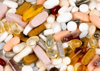 From Nausea to Hair Loss, 4 Signs of Too Many Vitamins