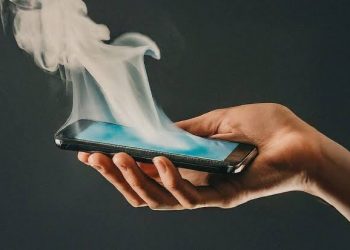 Why Can a Phone Overheat and Start Smoking? Here Are 5 Causes
