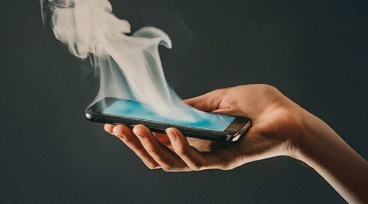 Why Can a Phone Overheat and Start Smoking? Here Are 5 Causes