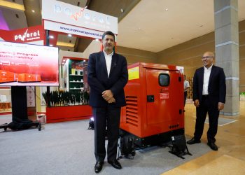Toto Suharto, Country Manager of RMA Indonesia, speaks with Sanjay Jain, Sr. Vice President & Business Head of Mahindra Powerol, in front of the newly launched generator set at Electricity & Power Indonesia 2026 in Jakarta, Wednesday (Sep 2, 2026).