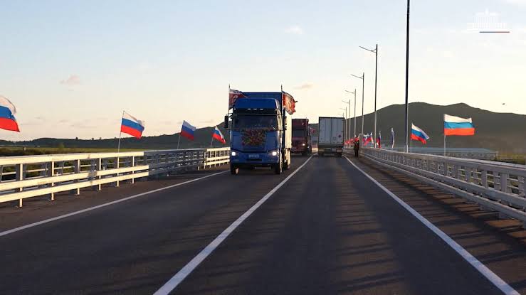 1-Kilometer ‘Bridge of Love’ Strengthens Russia-North Korea Ties