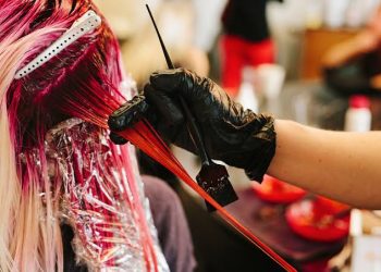 Does Hair Dye Really Increase Breast Cancer Risk?