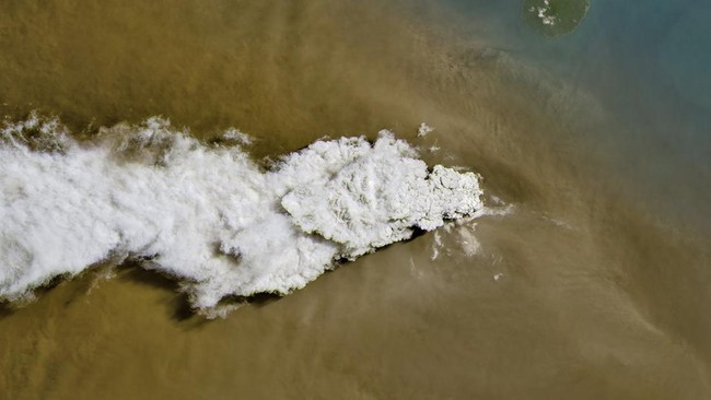 Photo: NASA Earth Observatory/Michala Garrison