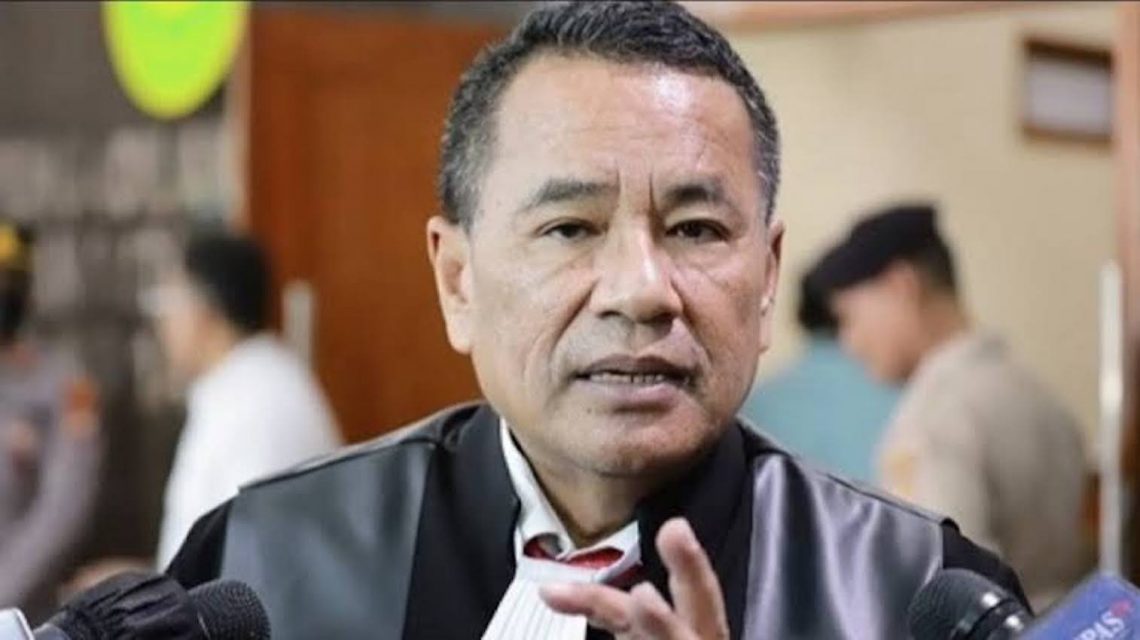Hotman Paris Urges Lawmakers to Reject Foreign Court Rulings in Indonesia