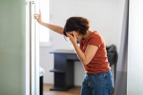 Why Standing Up Too Quickly Can Make You Feel Dizzy