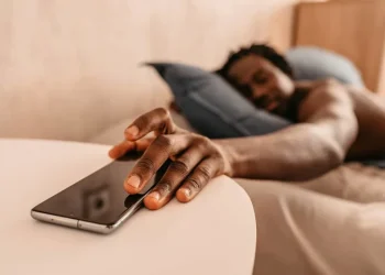 5 Morning Habits a Heart Specialist Says You Should Avoid
