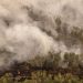 Wildfire Nears Palangka Raya City Hall as Smoke Enters Office Buildings