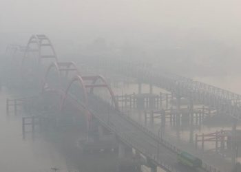 Indonesia Tests Dry Ice to Fight Haze, Visibility Improves to 2.8 Kilometers
