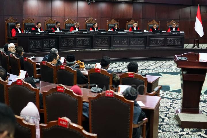 9 Constitutional Judges Face Ethics Complaint Over Gibran Election Case