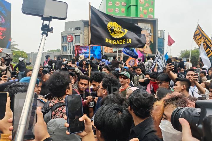 Indonesian Students Gather at Jakarta’s HI Roundabout for October 28 Protests