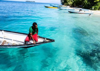 Wildfires and Drought Disrupt Tourism and Clean Water in Raja Ampat