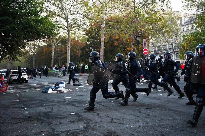 France to Deploy Massive Police Force Ahead of Weekend Protests