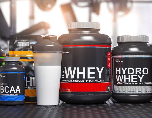 Taking Gym Supplements? These Ingredients May Put Your Kidneys at Risk