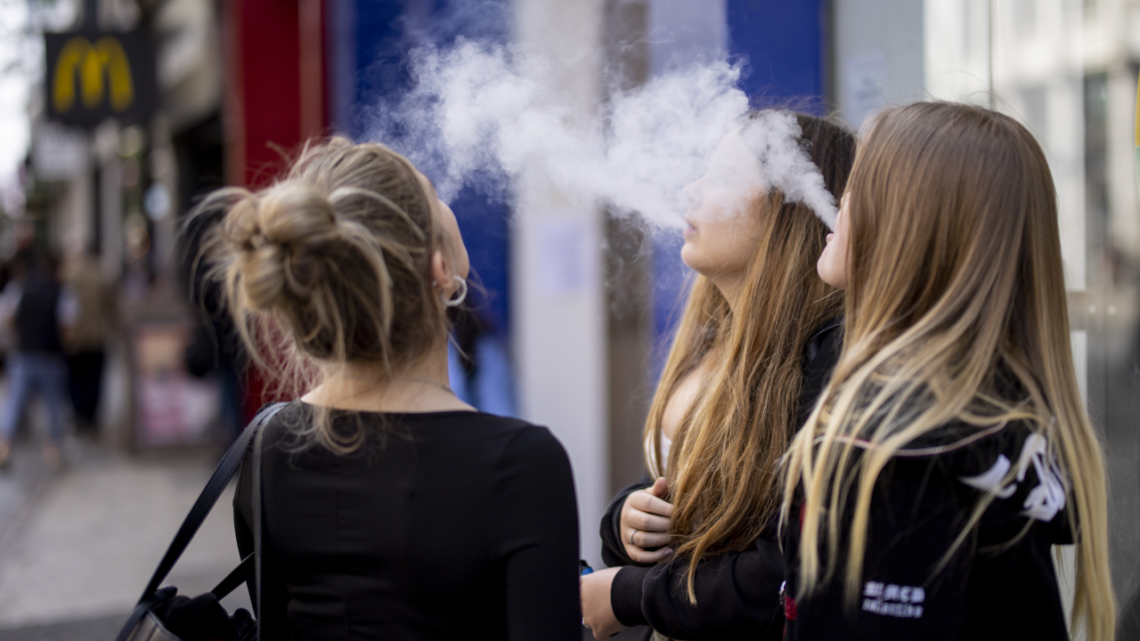 How to Help a Child Overcome Nicotine Addiction