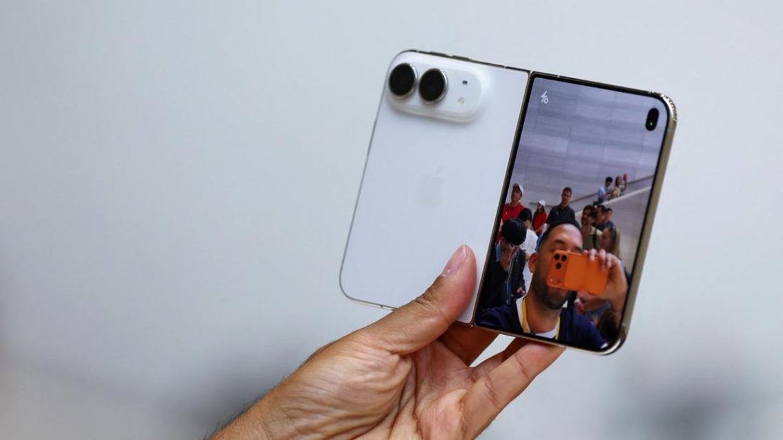Apple’s First Foldable iPhone Arrives in Indonesia With Prices Up to Rp75.9 Million