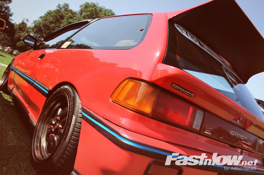 foto honda civic 2 pintu