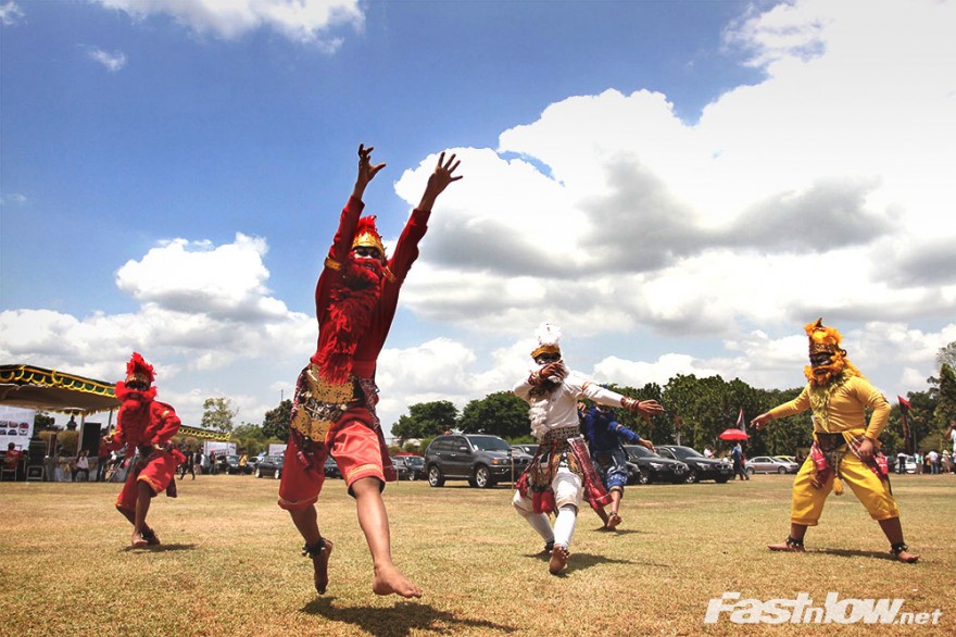 RATUSAN BMW HADIRI INDONESIAN BIMMERFEST 2013 DI PRAMBANAN,YOGYAKARTA 11