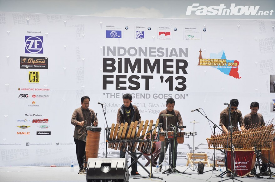 RATUSAN BMW HADIRI INDONESIAN BIMMERFEST 2013 DI PRAMBANAN,YOGYAKARTA 10