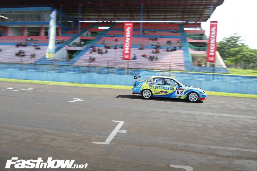 ISSOM 2014 super touring Lupromax, GTradial, Luminox, prestone, Fastnlow result pemenang, TTI, sentul, Civic