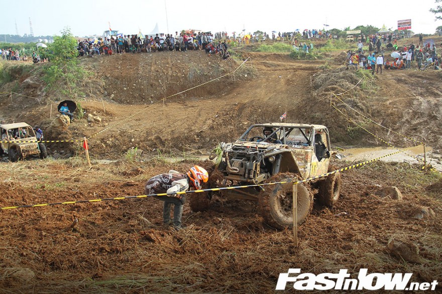 LUPROMAX Indonesia eXtreme Offroad Adventure, UTV Club, GTradial, lupromax oil, SMN, fastnlow, jeep, toyota, xj, prestone, luminox.(asroda garadan jebol) copy
