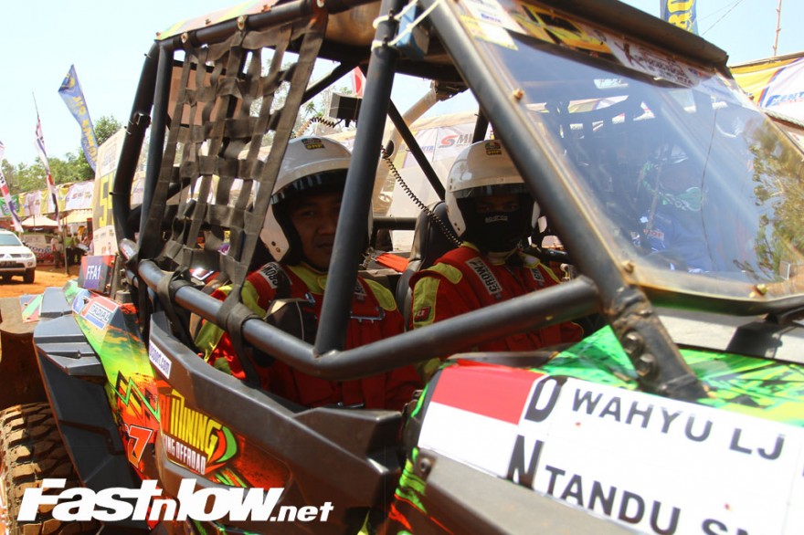 Indonesia extreme Offroad Racing Tuban SMN GT radial Lupromax Jhonlin UTV 17