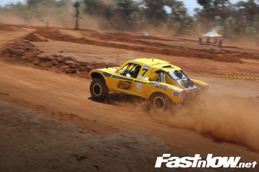 Indonesia extreme Offroad Racing Tuban SMN GT radial Lupromax Jhonlin UTV 2