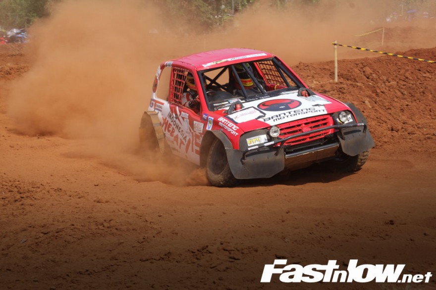 Indonesia extreme Offroad Racing Tuban SMN GT radial Lupromax Jhonlin UTV 6 Demas
