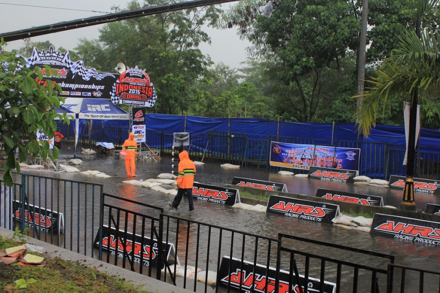 dragrace idc 2015 race gt radial fastnlow boyolali ayopa bapalan mobil 201m3