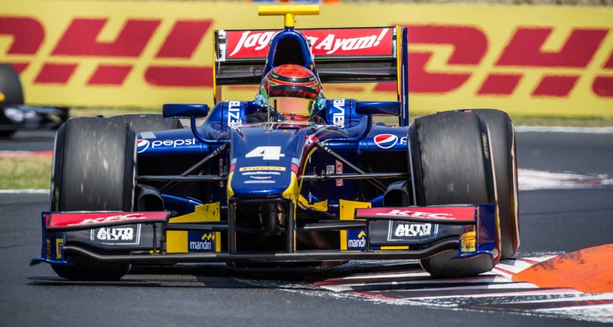 Sean Gelael-Action1
