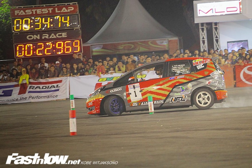demas agil action  2  incs solo 2015