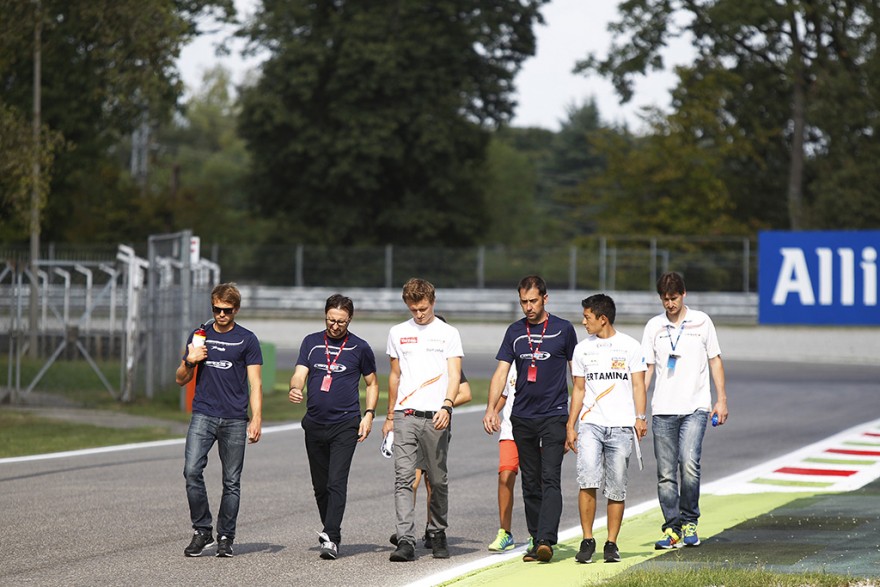 2015 GP2 Series Round 8. Autodromo di Monza, Italy. Thursday 3 September 2015. Arthur Pic (FRA, Campos Racing) & Rio Haryanto (INA, Campos Racing)  Photo: Sam Bloxham/GP2 Series Media Service. ref: Digital Image _G7C8650