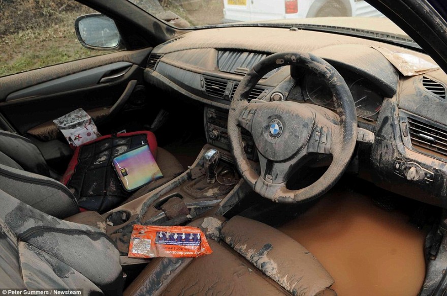 Kendala dan Berbagai Masalah Mengenai Mobil Saat Musim Penghujan 01