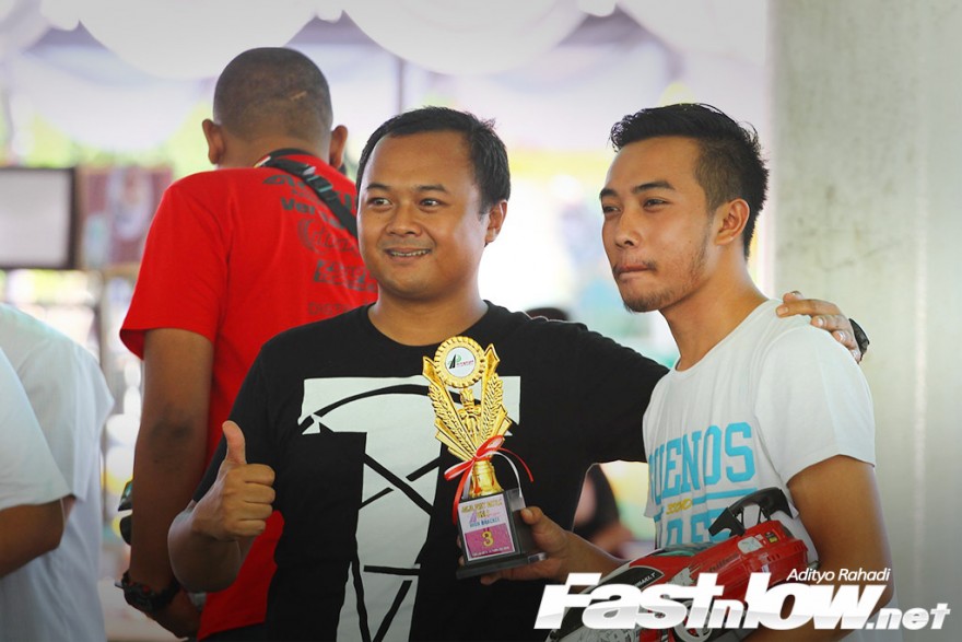 Car meet out HTJRT Yogyakarta Sindu park 18