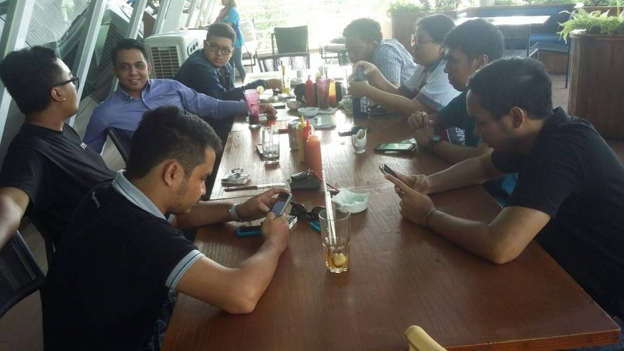 GT radial makan siang bareng pembalap 1
