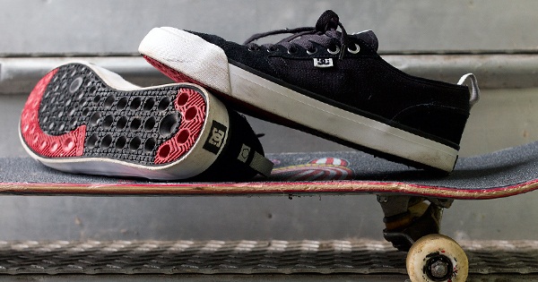 sepatu dc evan smith