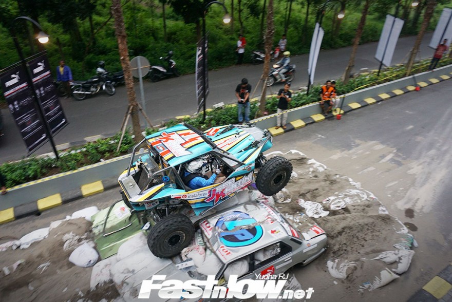 Urban Offroad puma fastnlow hartono mall GT Radial 18