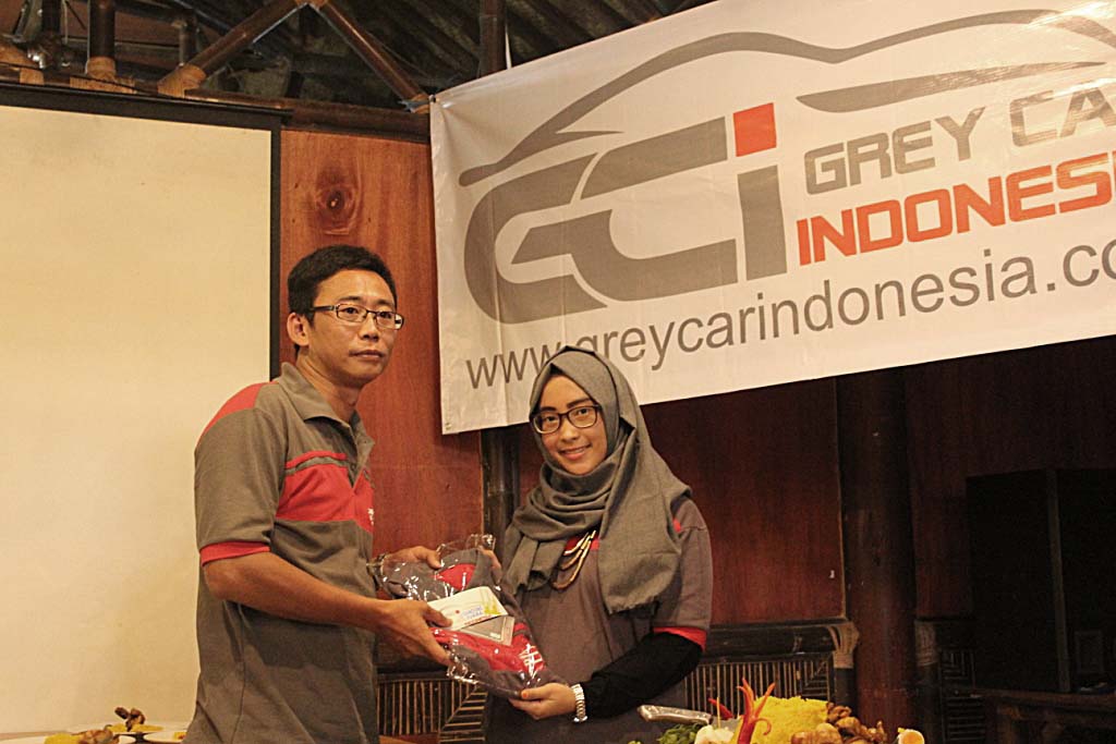 grey-car-indonesia-01