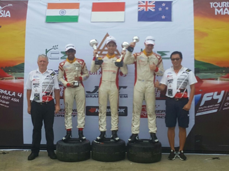 Presley Martono berhasil membawa harum nama Indonesia di putaran kedua ajang Formula 4 South East Asia Championship Musim 2016-2017